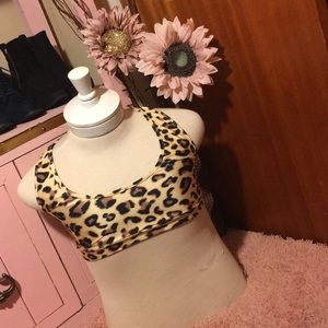 Versatile cheetah top 3/20